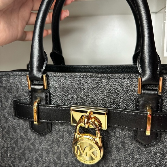MICHAEL KORS SMALL BAG 💖 - Picture 7 of 8